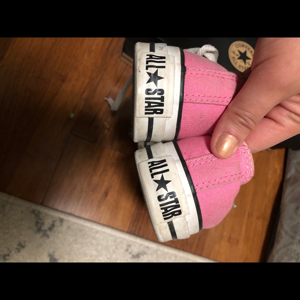 Pink converse - Picture 4 of 4